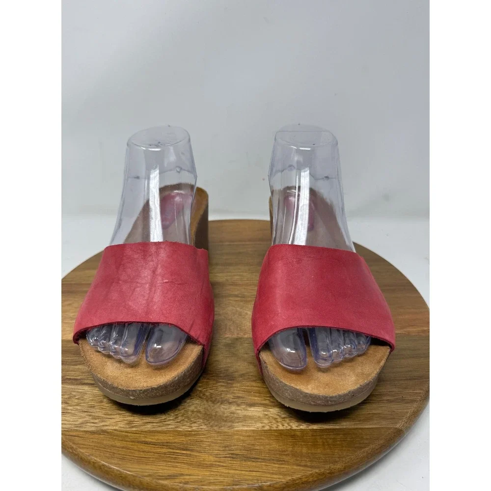 Miz Mooz Red Leather Wedge Platform Sandals Women's‎ Size 40 Slip On US 9